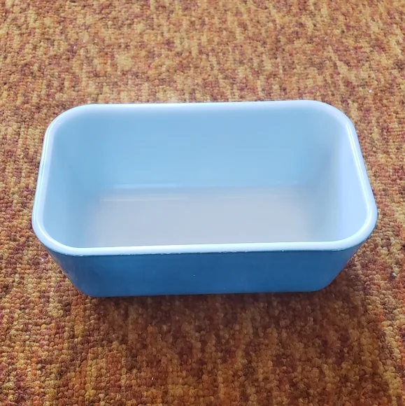 Pyrex Rectangular Dish - Picture 2 of 9